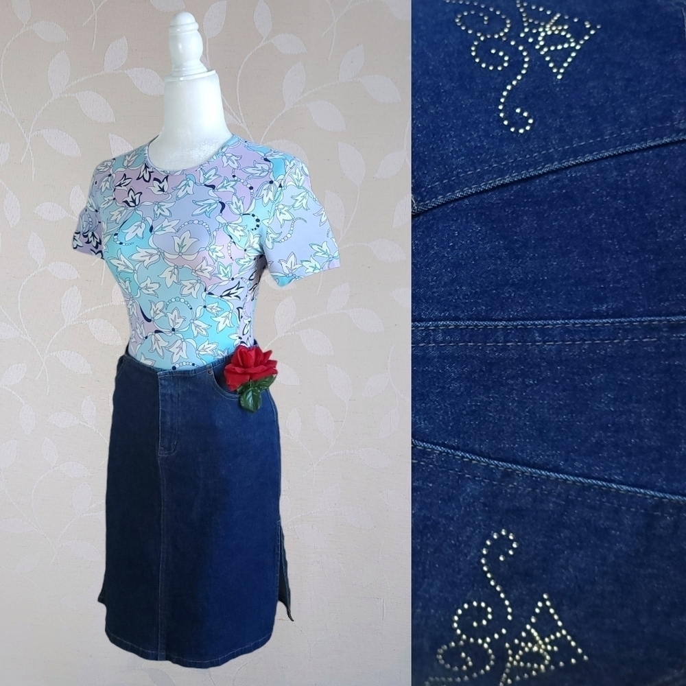 Vintage Y2K DKNY Embellished Logo Side Slits Stretch Denim Skirt Dark Wash